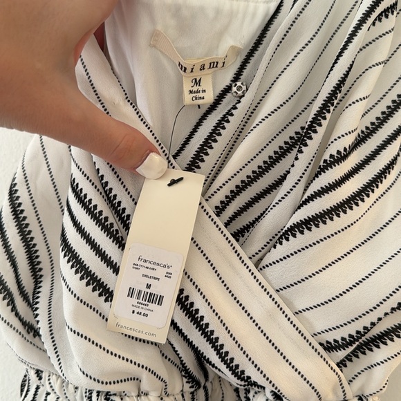 NWT Francesca’s Black and white striped jumpsuit - Picture 4 of 5
